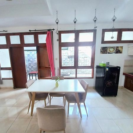 Homestay Jogja Dekat Gembiraloka By Simply Homy Γιογκιακάρτα Εξωτερικό φωτογραφία