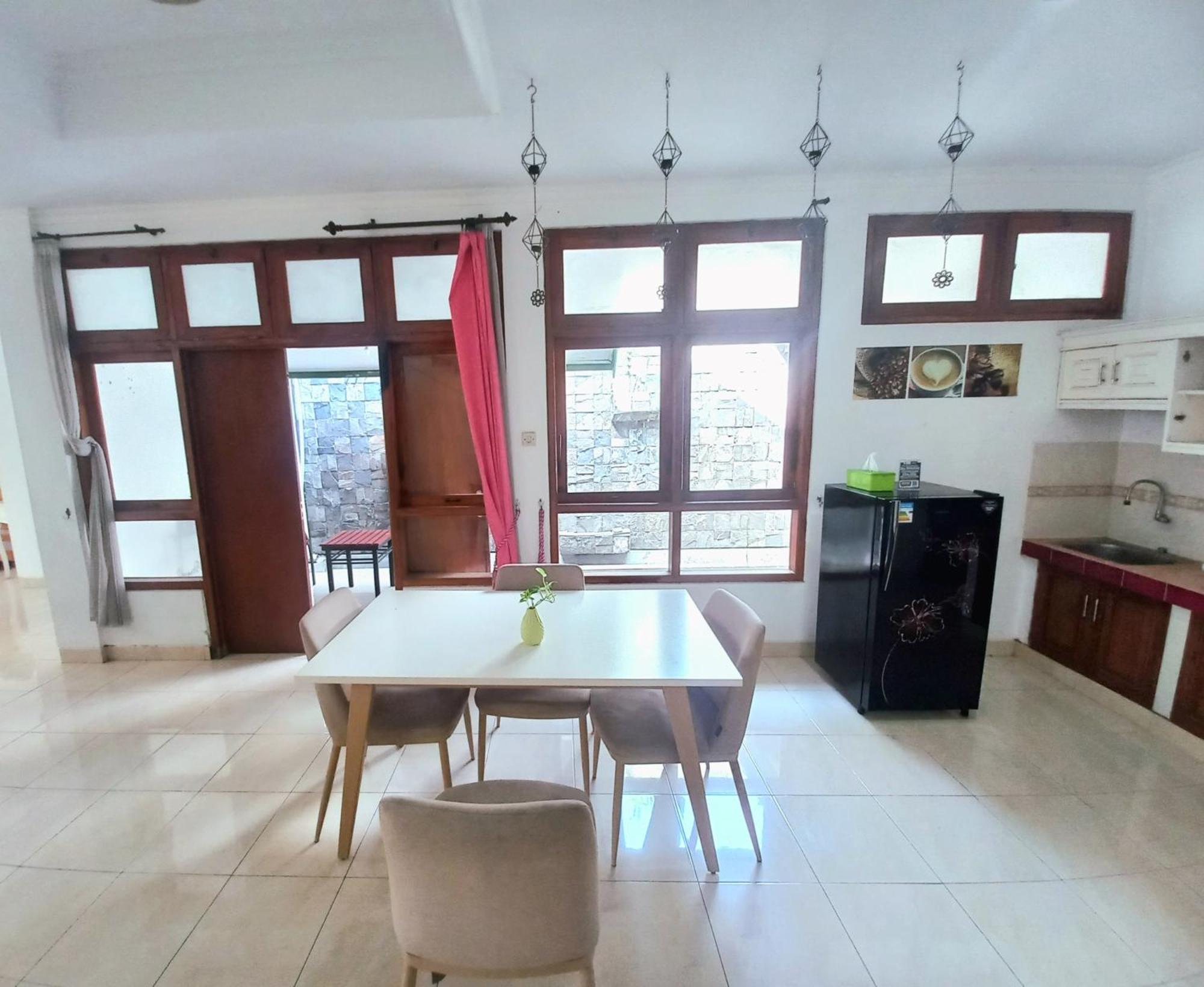 Homestay Jogja Dekat Gembiraloka By Simply Homy Γιογκιακάρτα Εξωτερικό φωτογραφία