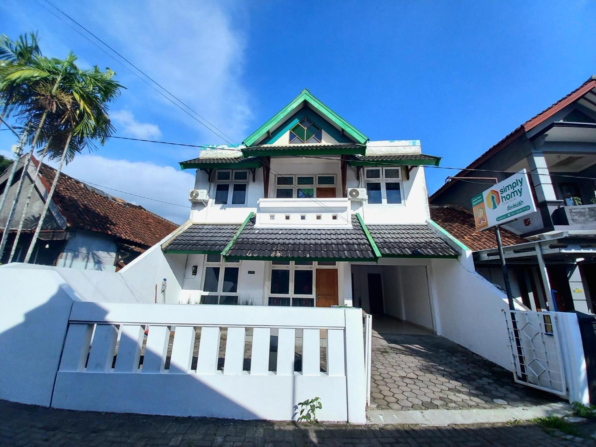 Homestay Jogja Dekat Gembiraloka By Simply Homy Γιογκιακάρτα Εξωτερικό φωτογραφία